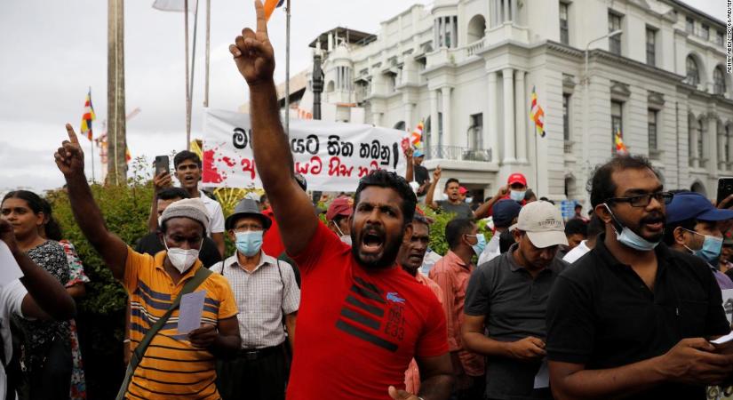 A világ országai is Srí Lanka sorsára juthatnak