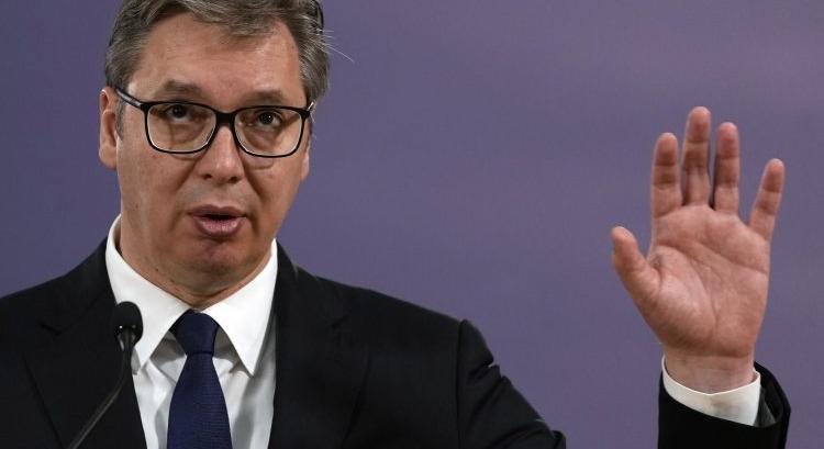 Vučić május utolsó napján teszi le elnöki esküjét