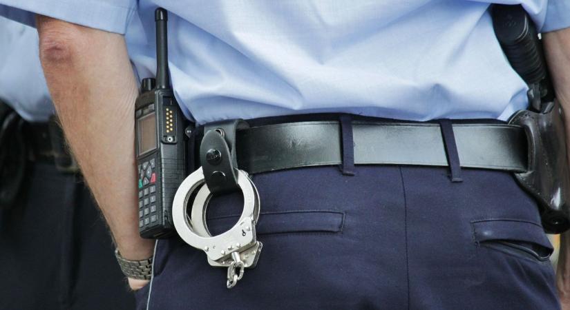 Körözött férfit fogtak el a rendőrök Szentpéterúron