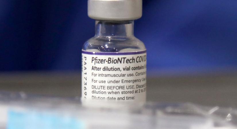 Több mint 43 ezer adag Pfizer-vakcina érkezett májusban