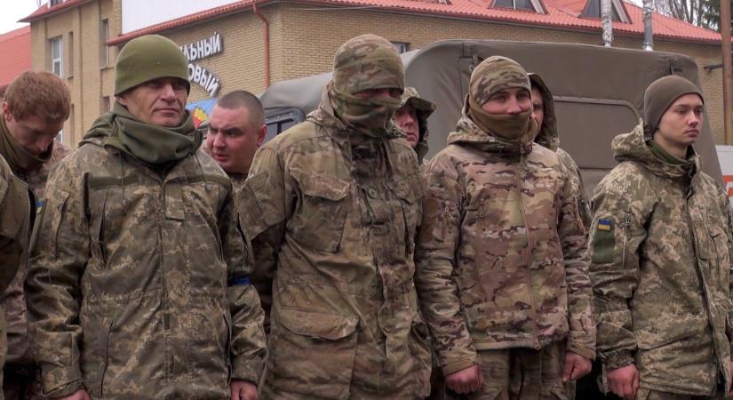 Az oroszok szerint közel 8000 ukrán hadifogoly van Donyeckben és Luhanszkban