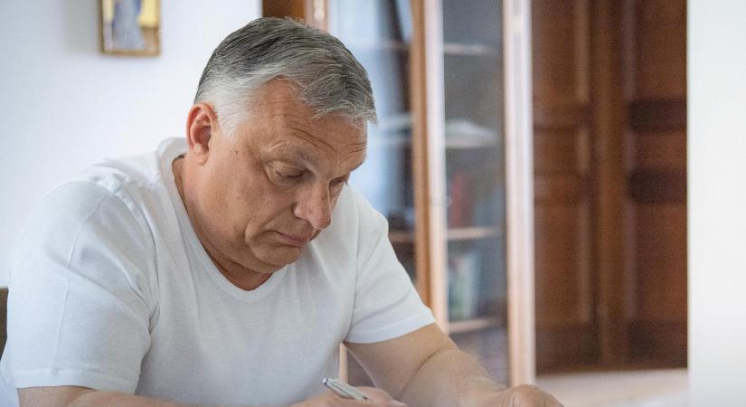 Egyik veszélyállapotból ki, a másikba be – Ez Orbán politikájának a lényege