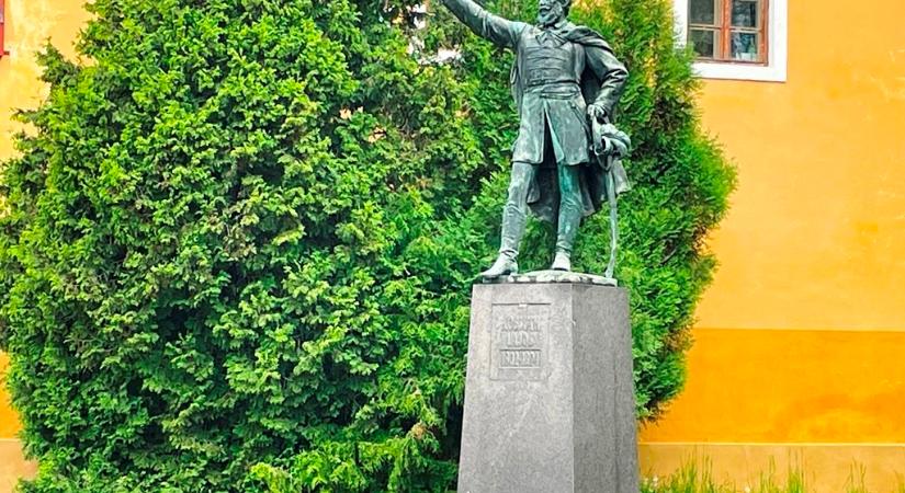 A rozsnyói Kossuth-szobor kálváriája