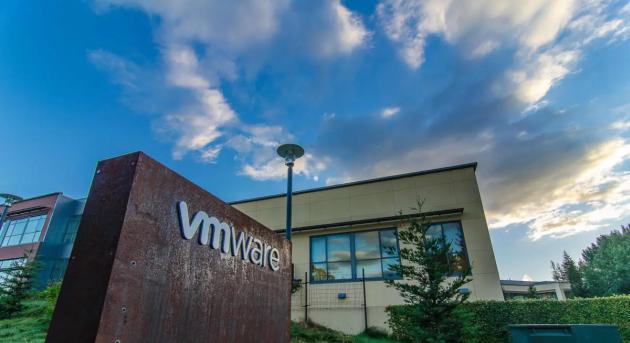 Felvásárolja a VMware-t a Broadcom