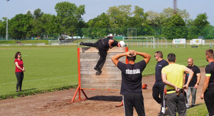 Veszprém nyerte a hivatásos tűzoltók sportversenyét Tapolcán