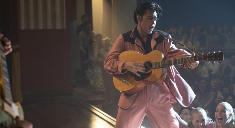 Bár a kritikusokat megosztotta, az Elvis 12 perces állótapsot kapott Cannes-ban, melynek sztárja bevallotta, hogy a forgatás végén kórházba került, úgy kihajtotta magát