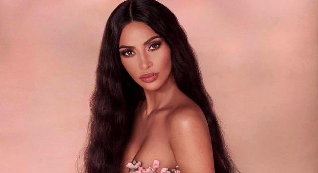 Kim Kardashian ugyan reklámozta a vegán burgert, de nem ette meg