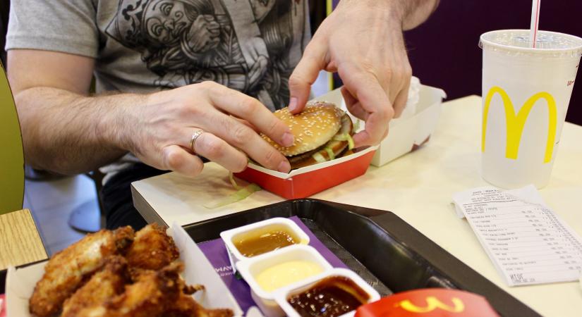 Nagy bejelentést tett a McDonald’s, ami minden éttermüket érinteni fogja