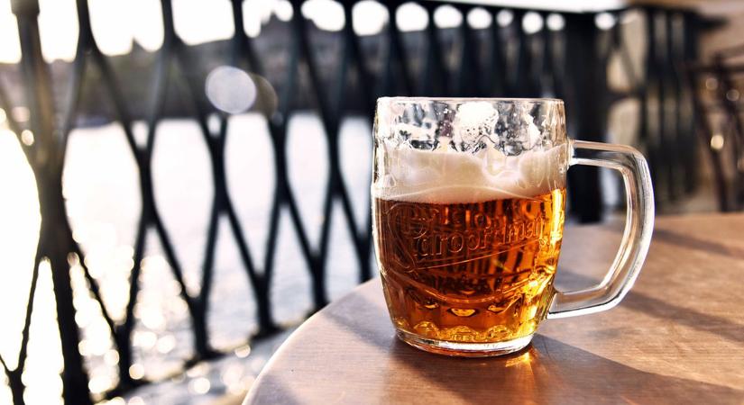 Tovább drágulnak a cseh sörök