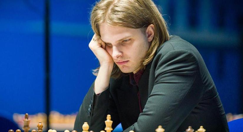 Román színekben folytathatja a legjobb magyar sakkozó?