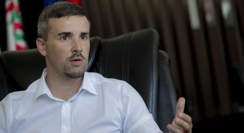 Jakab Péter üvöltve távozott – Óriási botrány robbant ki a Jobbik belső vezetőségi ülésén
