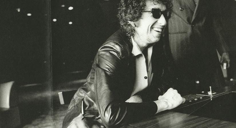 Bob Dylan árverésen adja el a Blowin’ in the Wind új felvételét