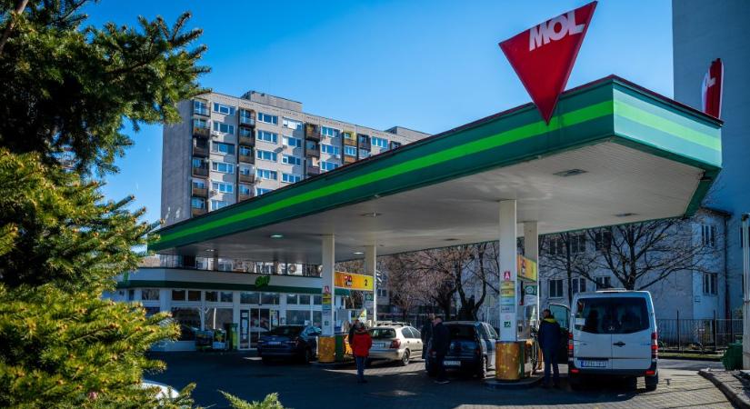 Mol: forgalmi engedéllyel kell igazolni, hogy valaki jogosult a hatósági áras benzinre