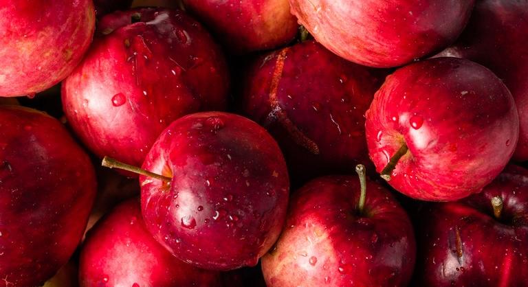 Az egész világot letarolhatja a lengyel almalé: dömpingszerűen áraszthat el mindent