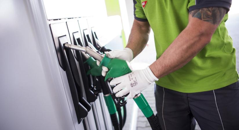 Mol: Forgalmi engedéllyel igazolható a jogosultság a hatósági áras üzemanyagvásárlásra