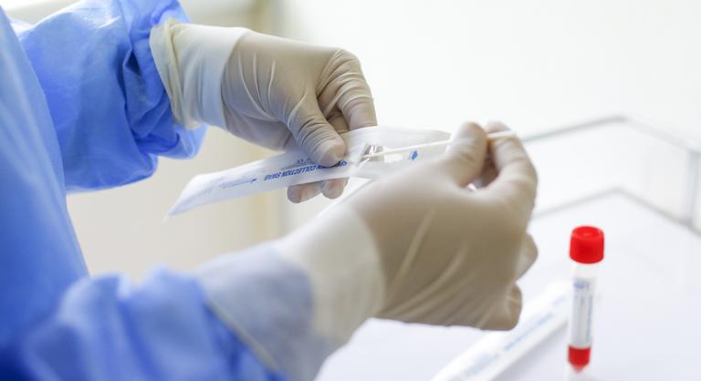 Dél-Korea 600 ezer PCR-tesztet ad Romániának