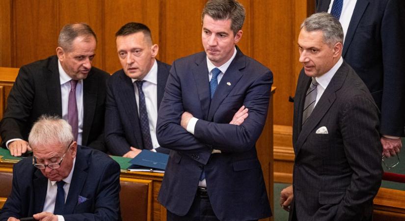 Kocsis Máté: A parlamenti pártoknak is legalább 3 milliárd forinttal hozzá kell járulni a rezsivédelmi alaphoz
