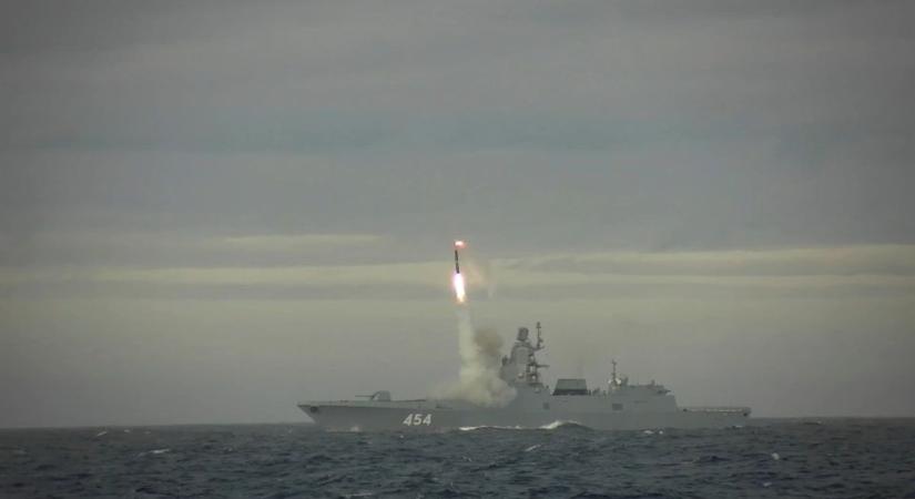 Újabb sikeres hiperszonikus rakétatesztett hajtott végre Oroszország