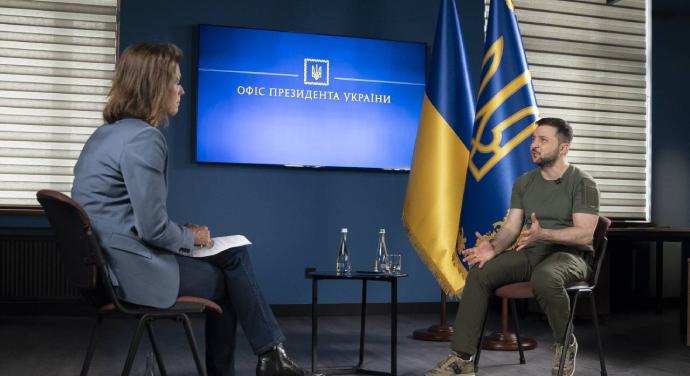 Zelenszkij: Azért akarok csak Putyinnal tárgyalni, mert a többiek ott senkik
