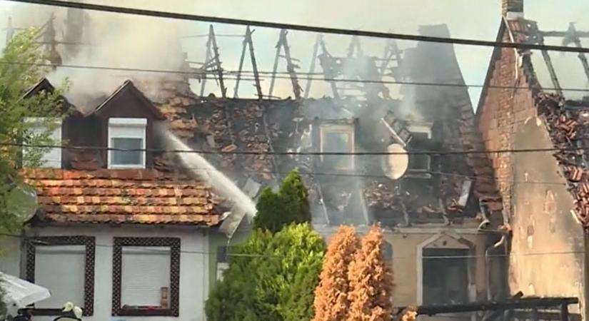 Három ház is porig égett Egerben - a tűzoltók órákon át oltottak (videó)