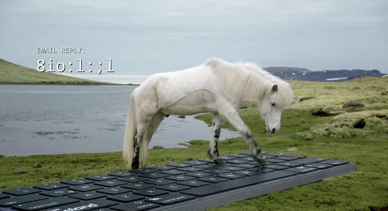 Nyaralni mész? Miért ne írhatná meg a válaszüzeneted egy izlandi ló?