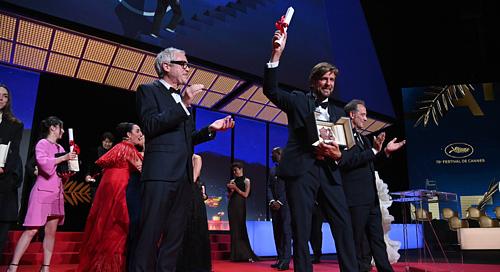 Luxusjacht, influenszer, manöken, oligarcha – Ruben Östlund újra nyert Cannes-ban