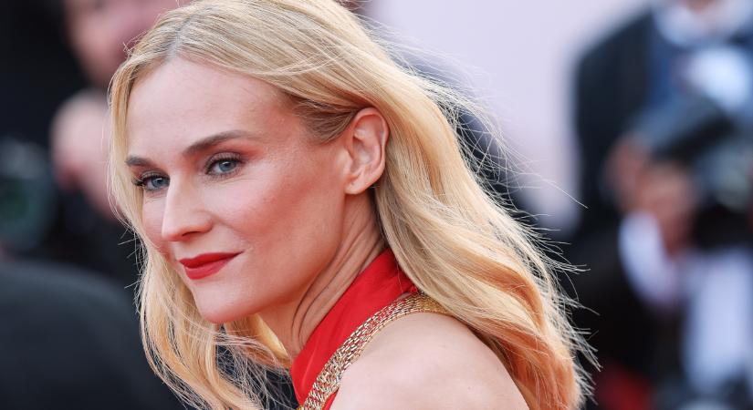 A 45 éves Diane Kruger hercegnőként tündökölt a vörös szőnyegen: tűzpiros ruhába bújt