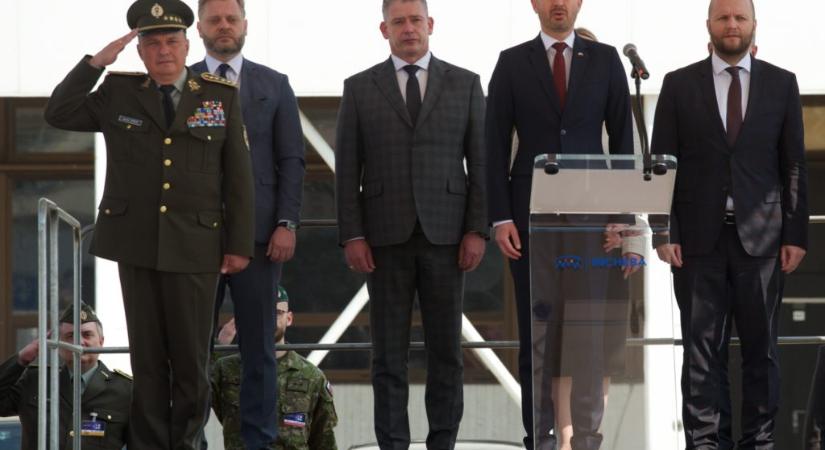 Szlovákia több mint 21 millió euró értékben adományoz hadianyagot Ukrajnának