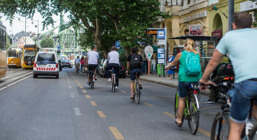 Rekord: soha nem bringáztak még ennyien májusban Budapesten mint idén