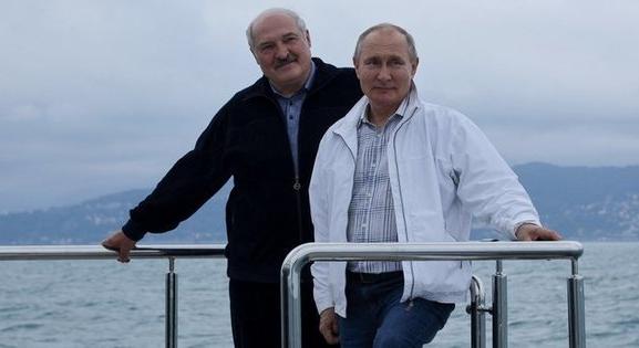 Lefoglalták a luxusjachtot, amin Putyin gyakran Lukasenkával hajókázott