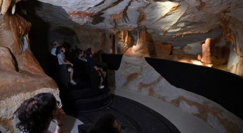 Prehisztorikus barlang mása készült el Dél-Franciaországban