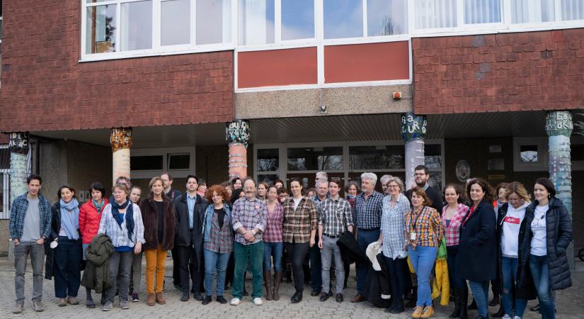 Polgári engedetlenségbe kezdenek a budaörsi Illyés Gyula gimnázium tanárai