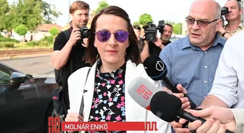 Molnár Enikő és Földi István is megjelent a Jobbik ülésén