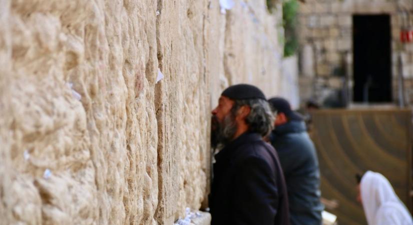 Palesztin vezető: nincs bizonyíték, hogy a Szentély Jeruzsálemben állt
