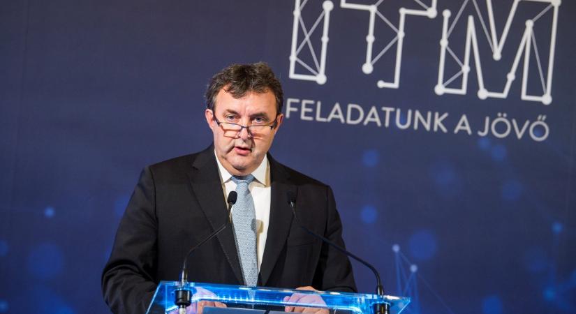 Palkovics László: A kormány továbbra is támogatja a mikrocégek energetikai költségeit
