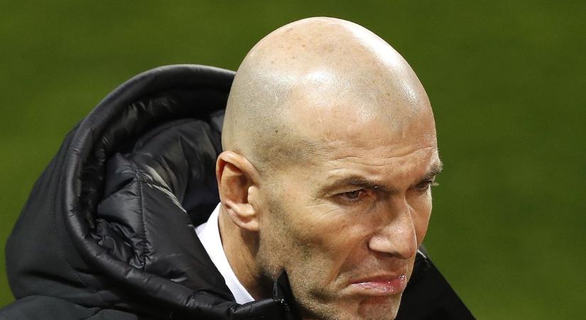 Zidane váratlan húzása: mégis beadja a derekát?