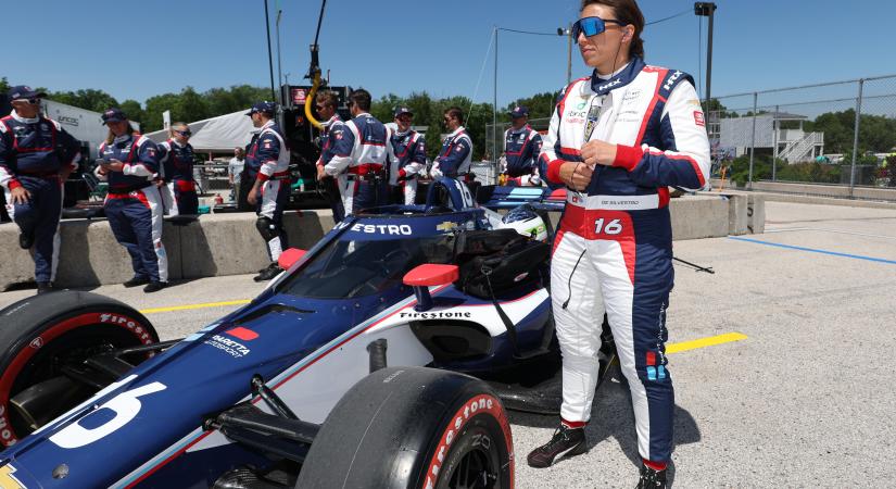 IndyCar: Simona De Silvestro elégedett a visszatérésével