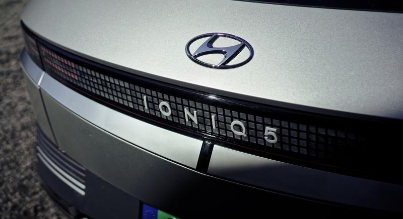 Áramvonalas ékkő lesz a Hyundai következő villanyautója