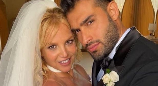 Britney Spears édesanyja kommentben reagált lánya esküvőjére