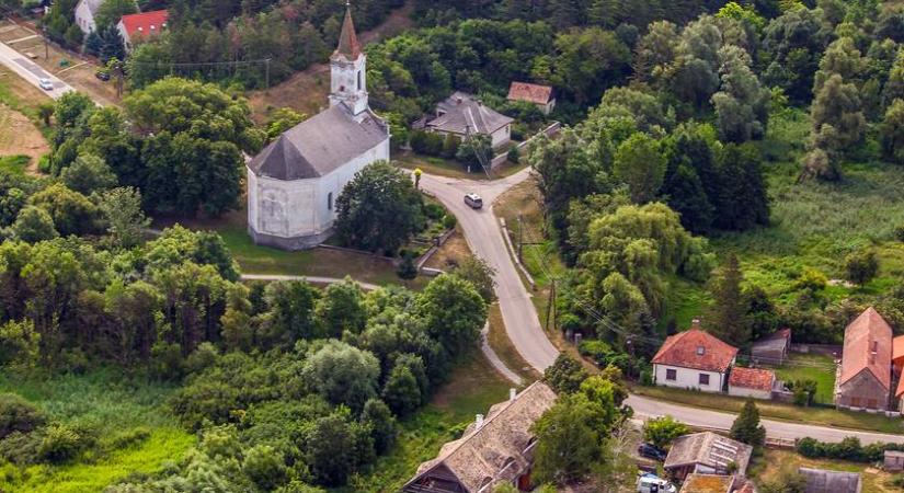8 mesebeli falucska a Balaton-felvidéken: egyszer mindenkinek látnia kell őket