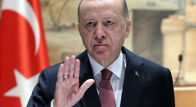 Erdogan: Törökország kitart álláspontja mellett a svéd és finn NATO-csatlakozás ügyében
