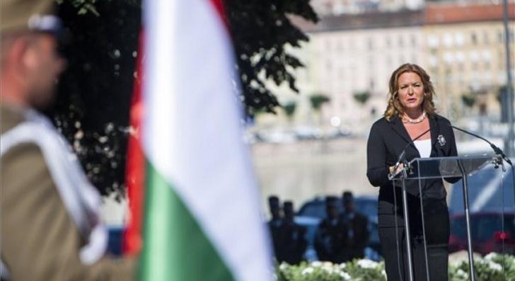 Nagy Imre újratemetése a magyar politikai élet új kezdetét jelenti