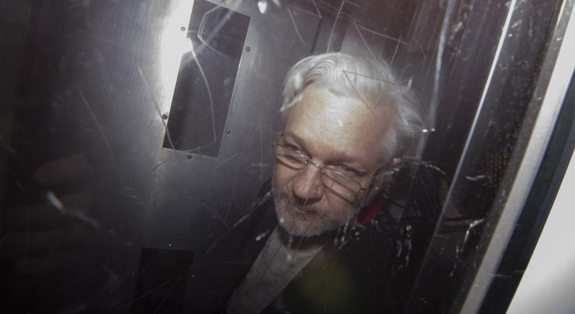 Zöld utat adtak a britek Julian Assange, a WikiLeaks alapítójának kiadatására