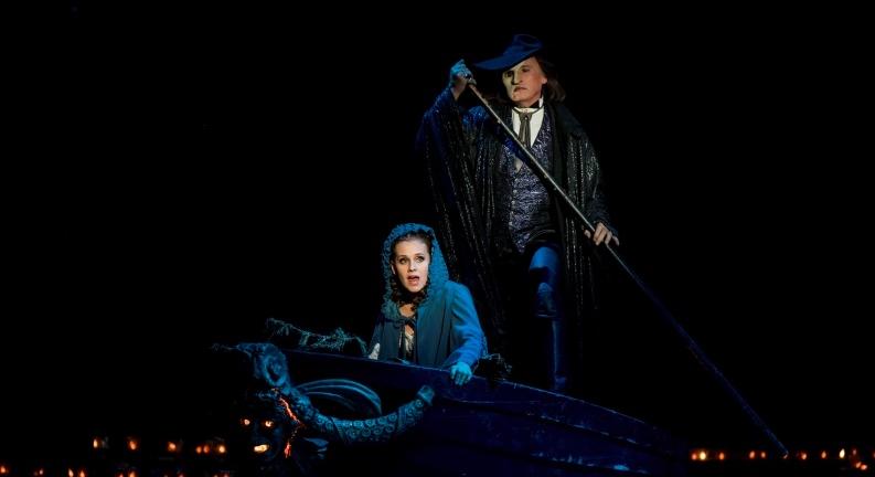 Az Operaház Fantomja újra a Madách Színházban jár – új szereplőkkel