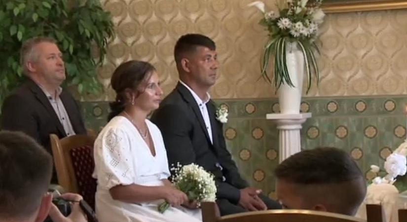 Az ukrajnai háború elől menekült pár házasodott össze Magyarországon