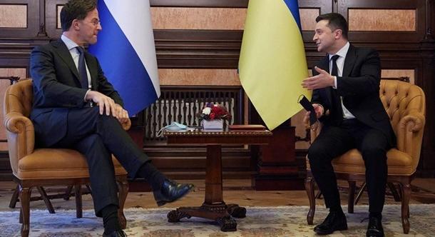 Ukrajna és Hollandia vezetői a fegyverszállításról tárgyaltak