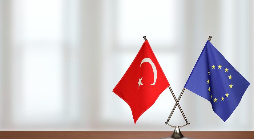Törökország szigorra vált szomszédjaival szemben