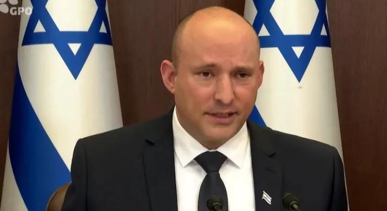 Bennett: Kihúztuk Izraelt a kátyúból