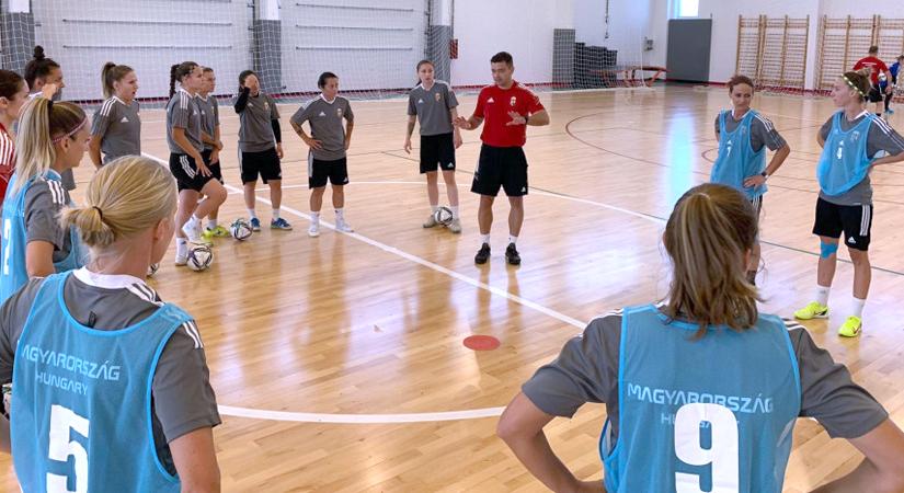 Hét DEAC-játékos készül Porecben a női futsal Európa-bajnokságra