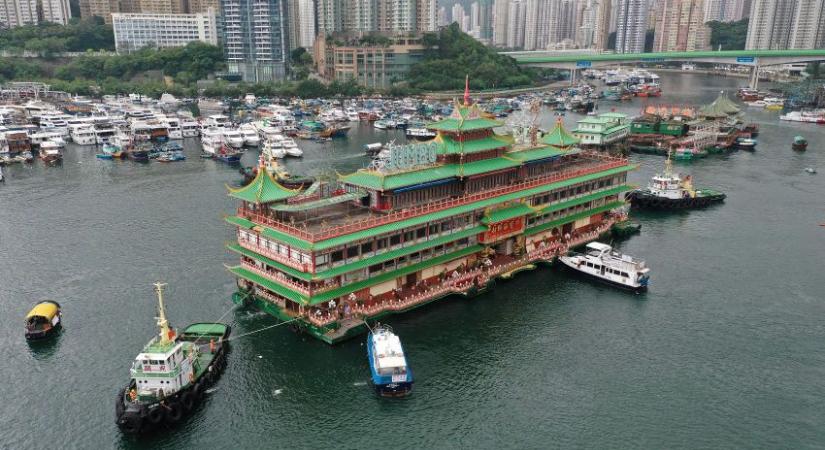 Elsüllyedt Hongkong legendás úszó étterme, ahol még II. Erzsébet is megfordult